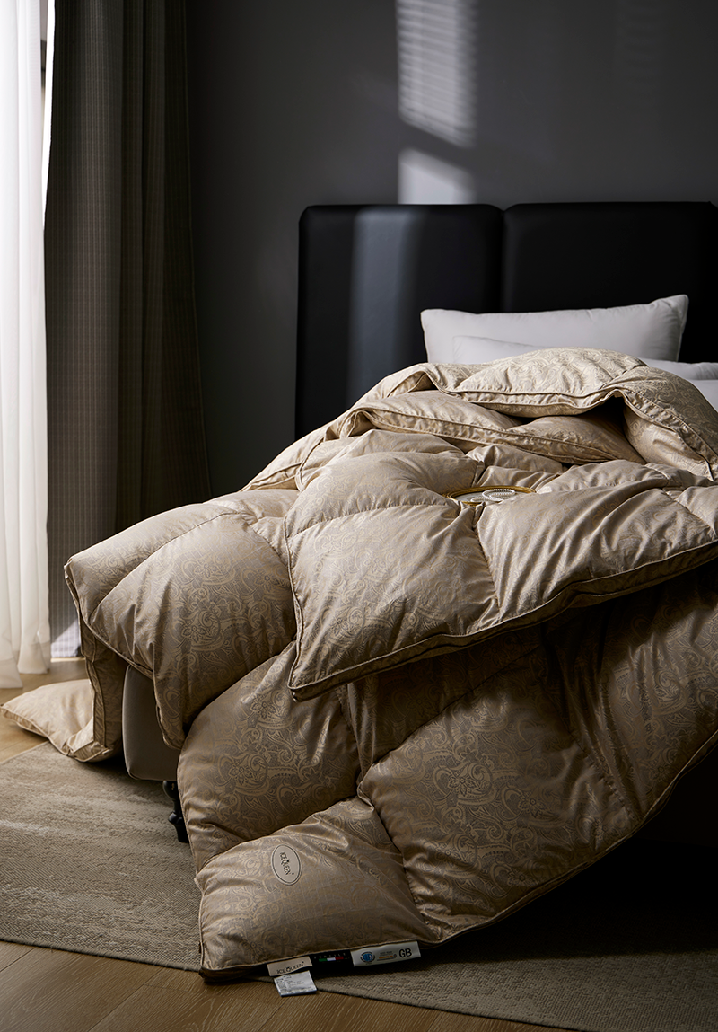 900 Loft Polish Royal Goose Down Duvet-Ultra Warm